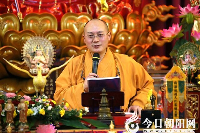 传喜法师:指引生命的灯塔