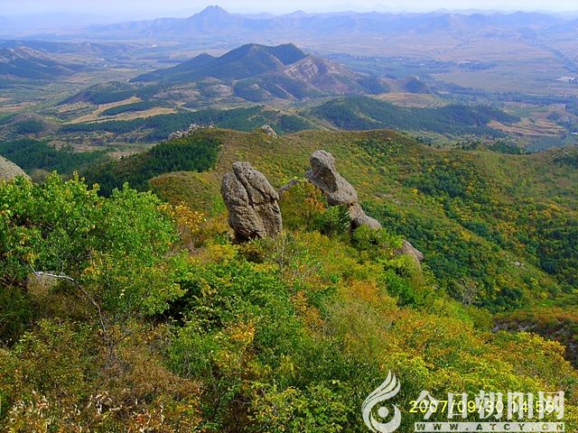 今日朝阳网凌源金华山美景米铁成