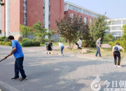 树党员形象 创文明城市（李秀露）
