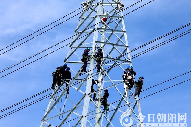 国网朝阳供电公司积极助力清洁能源项目建成投产”