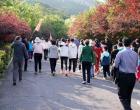 以脚步丈量山川 用团结铸就不凡—朝阳市中心医院凤凰山登山...